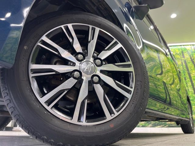 �y����14�C���`�A���~�z�C�[���z�O�ςɃ}�b�`���������A���~�z�C�[���𑕒����Ă���܂��B�e��ЊO�A���~�z�C�[����A�X�^�b�h���X�^�C�����戵�����Ă���܂��B���񂲑��k����������