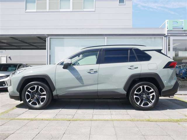 RAV42.0 アドベンチャー 4WD