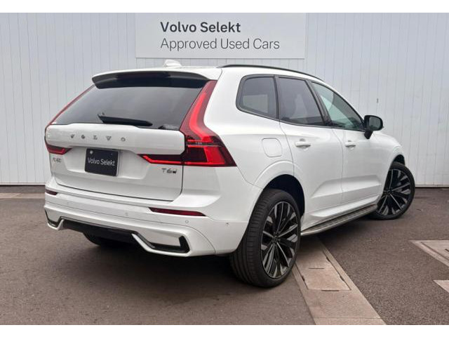 XC60ウルトラ T6 AWD プラグイン ハイブリッド 4WD