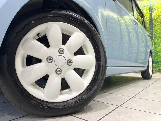 �y����14�C���`�A���~�z�C�[���z�O�ςɃ}�b�`���������A���~�z�C�[���𑕒����Ă���܂��B�e��ЊO�A���~�z�C�[����A�X�^�b�h���X�^�C�����戵�����Ă���܂��B���񂲑��k����������