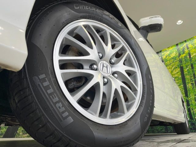 �y����16�C���`�A���~�z�C�[���z�O�ςɃ}�b�`���������A���~�z�C�[���𑕒����Ă���܂��B�e��ЊO�A���~�z�C�[����A�X�^�b�h���X�^�C�����戵�����Ă���܂��B���񂲑��k����������