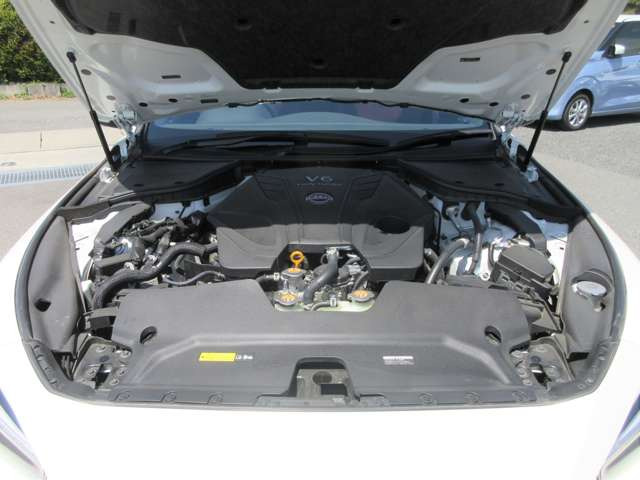 スカイライン3.0 NISMO RECAROシート+カーボン製フィニッシャー