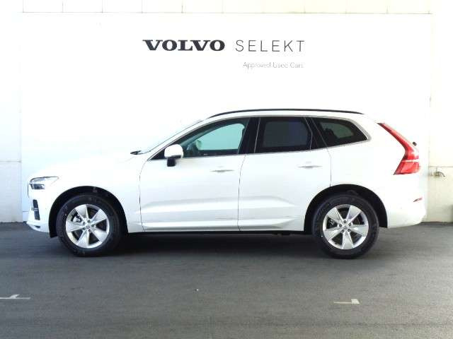 XC60プラス B5