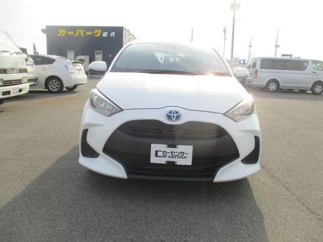 ヤリス1.5 ハイブリッド X E-Four 4WD
