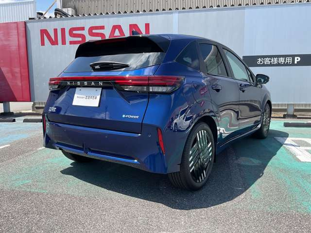 ノートオーラ1.2 G レザーエディション