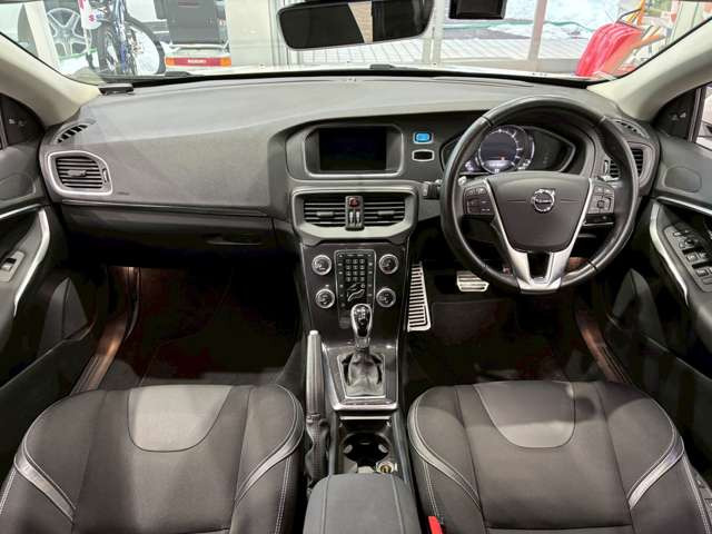V40D4 モメンタム ディーゼル