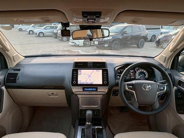 ランドクルーザープラド2.8 TX ディーゼル 4WD
