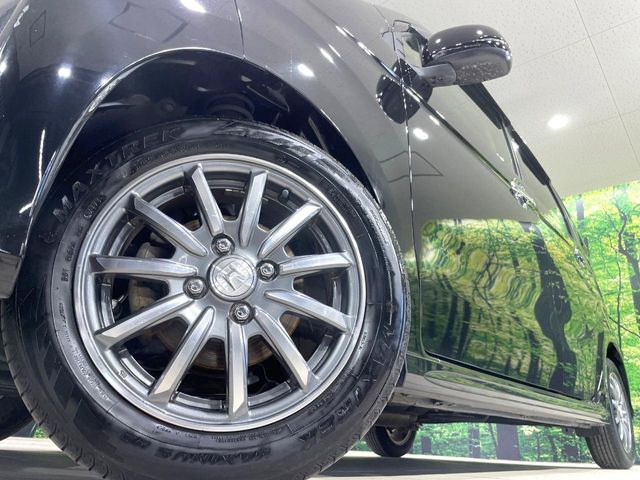 �y����14�C���`�A���~�z�C�[���z�O�ςɃ}�b�`���������A���~�z�C�[���𑕒����Ă���܂��B�e��ЊO�A���~�z�C�[����A�X�^�b�h���X�^�C�����戵�����Ă���܂��B���񂲑��k����������