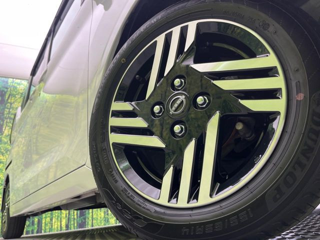 �y����14�C���`�A���~�z�C�[���z�O�ςɃ}�b�`���������A���~�z�C�[���𑕒����Ă���܂��B�e��ЊO�A���~�z�C�[����A�X�^�b�h���X�^�C�����戵�����Ă���܂��B���񂲑��k����������