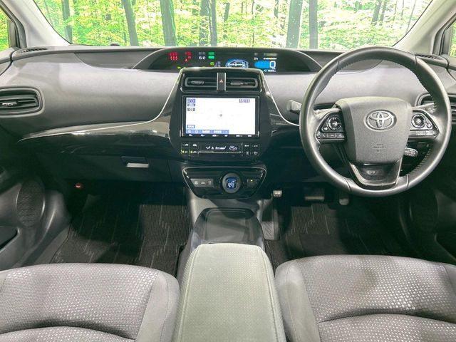 プリウス1.8 S セーフティ プラスII