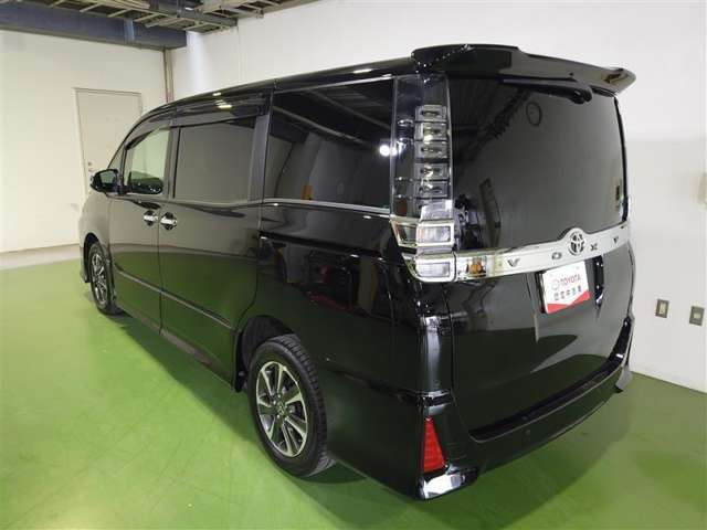 ヴォクシー2.0 ZS 煌II 4WD