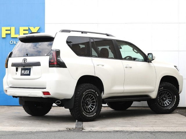 ランドクルーザープラド2.8 TX ディーゼル 4WD