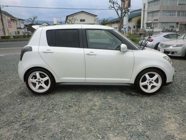 スイフト1.6 スポーツ