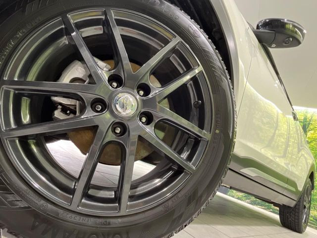 �y17�C���`�A���~�z�C�[���z�O�ςɃ}�b�`�����A���~�z�C�[���𑕒����Ă���܂��B�e��A���~�z�C�[����A�X�^�b�h���X�^�C�����戵�����Ă���܂��B���񂲑��k����������