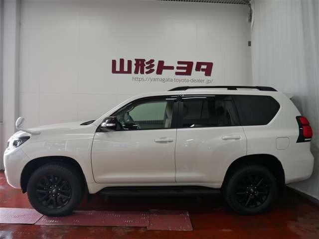 ランドクルーザープラド2.7 TX Lパッケージ マットブラック エディション 4WD