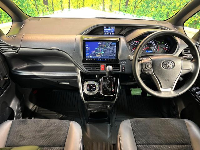 ヴォクシー2.0 ZS 煌III