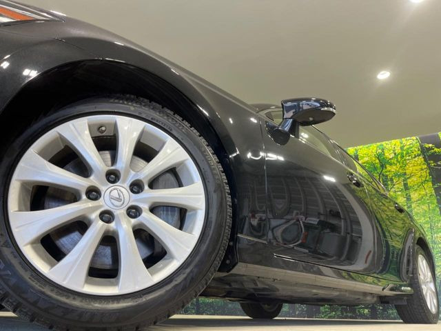 �y����17�C���`�A���~�z�C�[���z�O�ςɃ}�b�`���������A���~�z�C�[���𑕒����Ă���܂��B�e��ЊO�A���~�z�C�[����A�X�^�b�h���X�^�C�����戵�����Ă���܂��B���񂲑��k����������