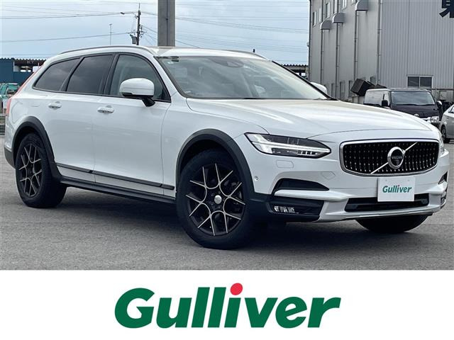 V90クロスカントリーD4 AWD サマム ディーゼル 4WD