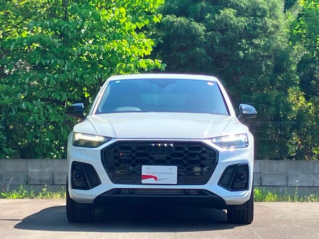 SQ5スポーツバック3.0 4WD