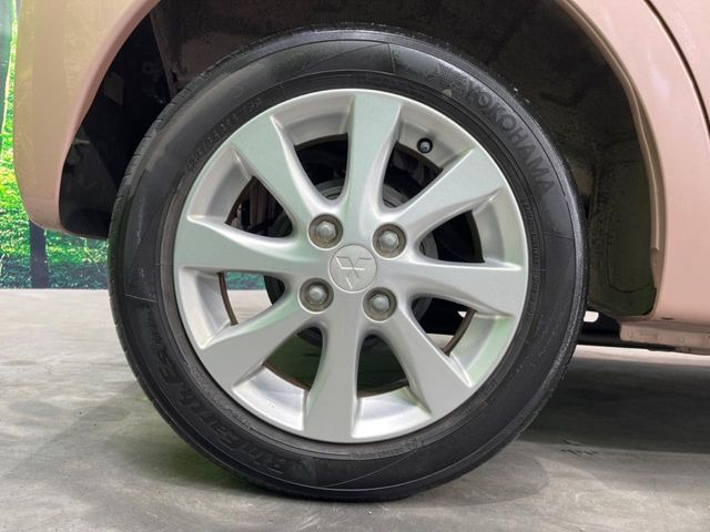 �y�����A���~�z�C�[���z�O�ςɃ}�b�`�����A���~�z�C�[���𑕒����Ă���܂��B�e��A���~�z�C�[����A�X�^�b�h���X�^�C�����戵�����Ă���܂��B���񂲑��k����������