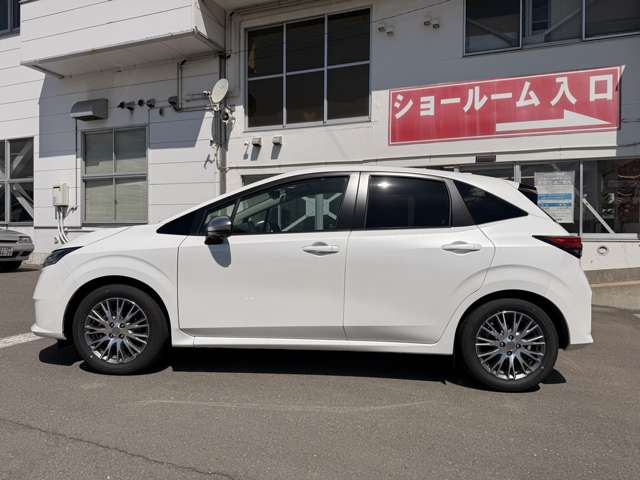 ノート1.2 AUTECH ライン FOUR 4WD