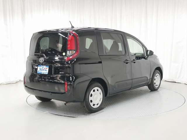 シエンタハイブリッド 1.5 G E-Four 4WD