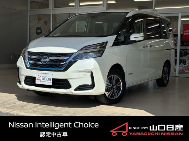 セレナ1.2 e-POWER XV セカンドスライドアップシート