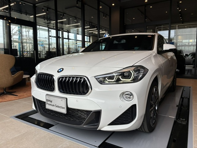 X2xドライブ18d Mスポーツ エディション サンライズ  4WD