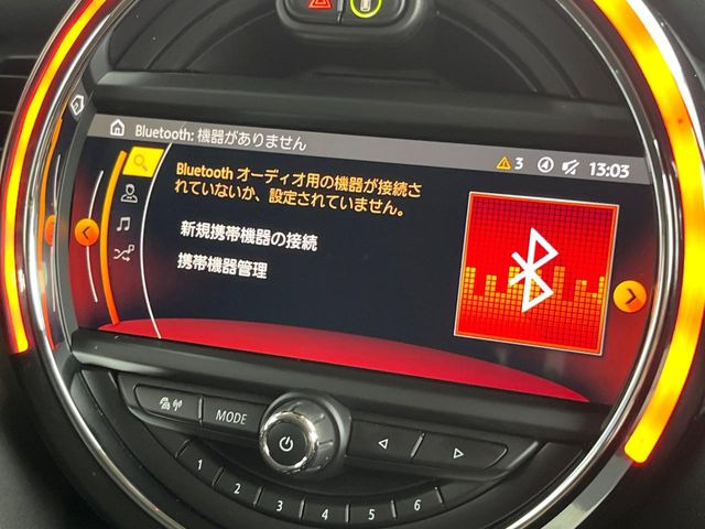 ��Bluetooth:���莝���̃X�}�[�g�t�H���ȂǂƐڑ����A�n���Y�t���[�ʘb��Տꊴ����~���[�W�b�N�Đ������y���݂��������܂��B�����ڑ��ł��̂Ŕς킵��������܂����