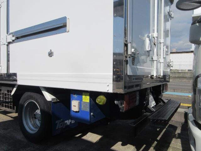 エルフ冷凍車