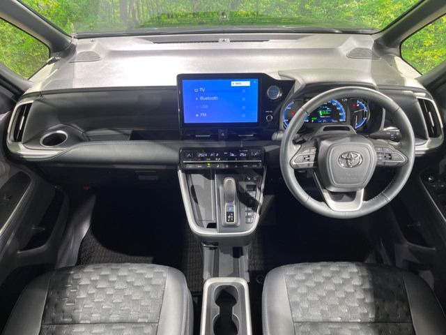 ヴォクシー1.8 ハイブリッド S-Z