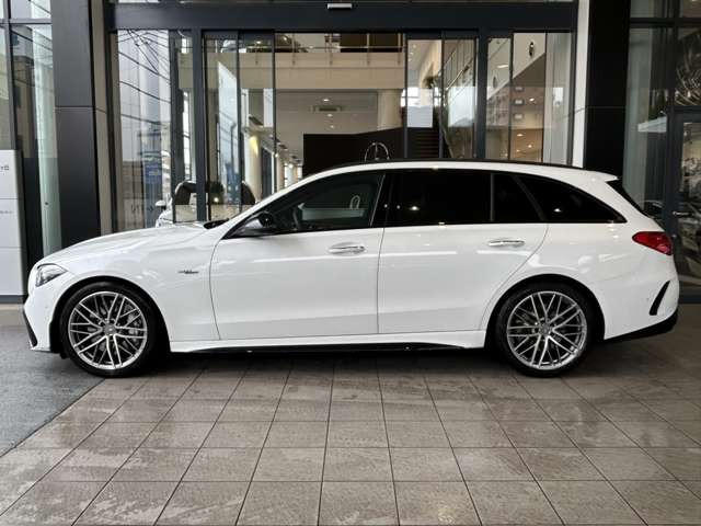 CクラスワゴンAMG C43 4マチック (BSG搭載モデル) 4WD