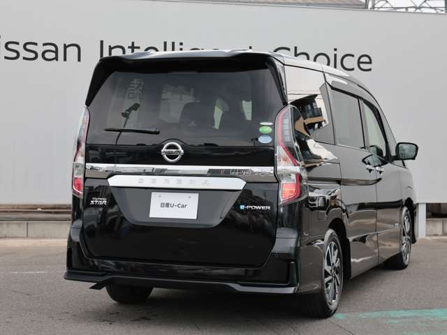 セレナ1.2 e-POWER ハイウェイスターV