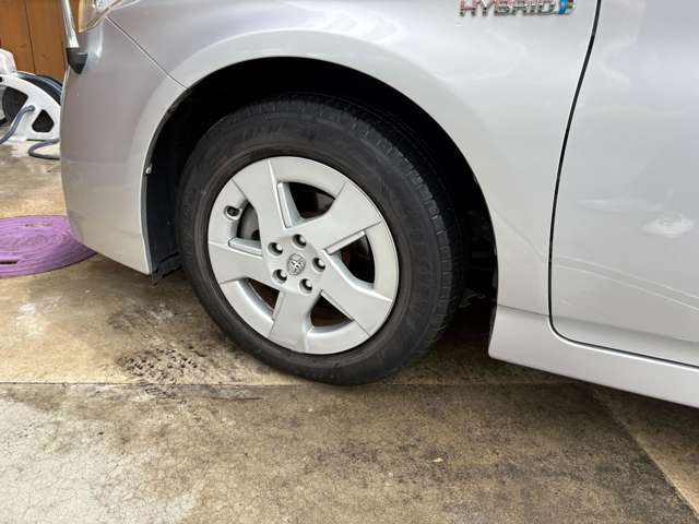 ����15�C���`�z�C�[�����O��^�C���T�C�Y195/65R15 �O�b�h�C���[