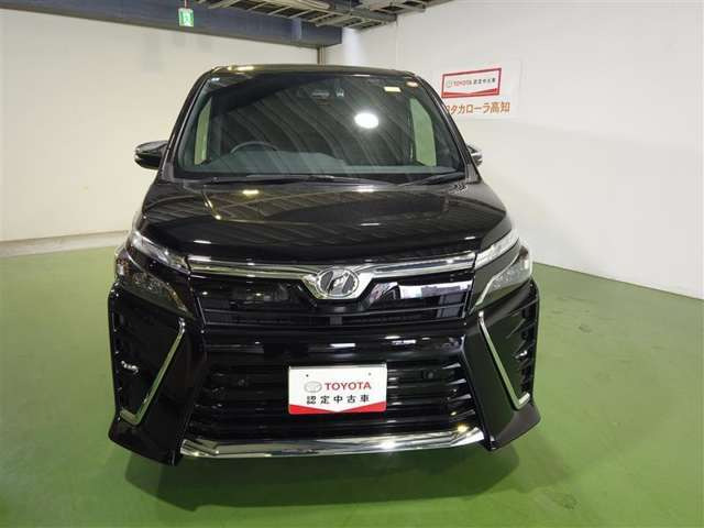 ヴォクシー2.0 ZS 煌II 4WD