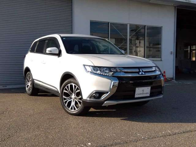 アウトランダー2.4 24G セーフティーパッケージ 4WD