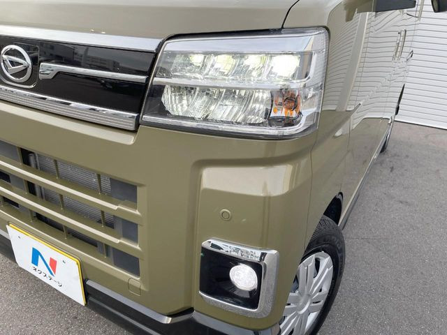 �yLED�w�b�h���C�g�z���V����ԑ��s�����ǍD�Ȏ��E���m�ۂ����S���ĉ^�]�ł��鍂�P�xLED�w�b�h���C�g�𑕔�!�_�����x�������A����d�͂��}�����Ă��܂��B
