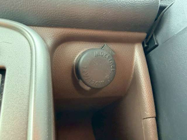 �C�ɂȂ邨�Ԃ�����܂�����E�̓d�b�ԍ����璼�ڂ��X�ɂ��₢���킹���������B�x�����@����ԗ����A��Ԃ܂łȂ�ł������������Ē����܂��B�X�^�b�t�ꓯ���A�����҂����Ă���܂��B