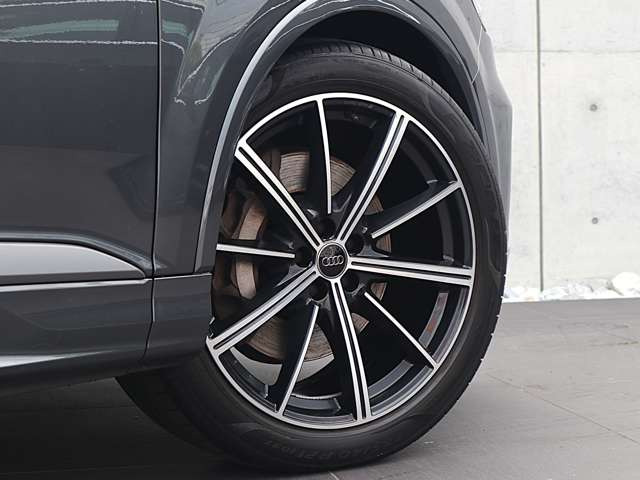 Q7