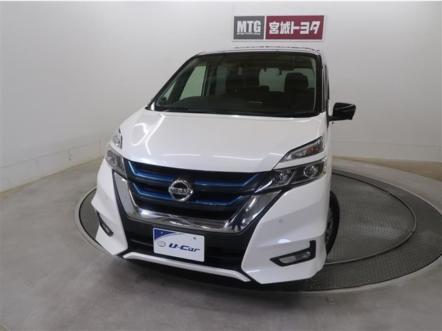 セレナ1.2 e-POWER ハイウェイスターV
