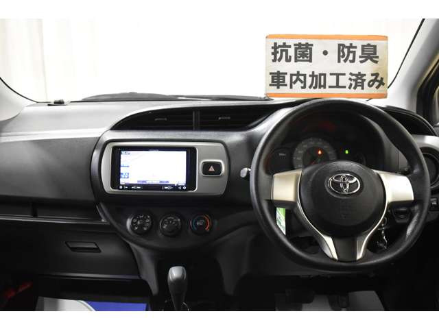 ヴィッツ1.3 F 4WD