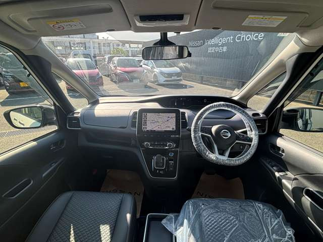 セレナ1.2 e-POWER ハイウェイスターV