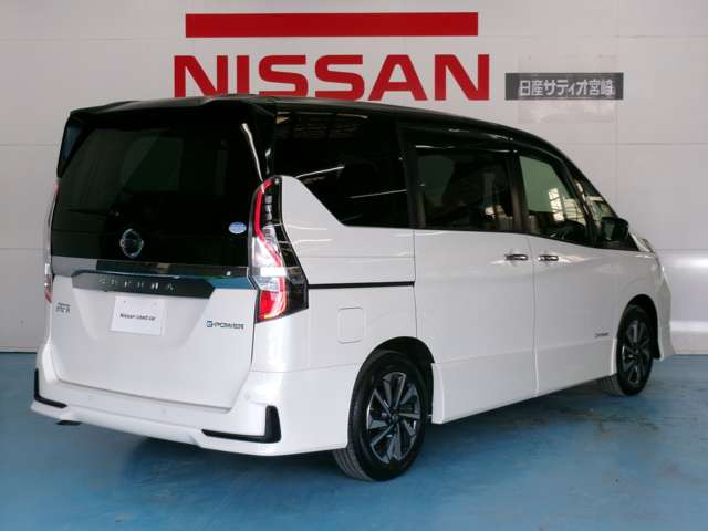 セレナ1.2 e-POWER ハイウェイスターG