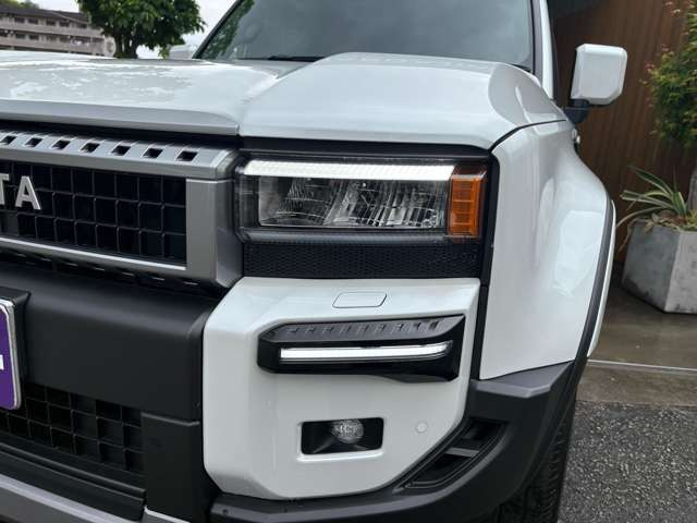 ���t���N�^�[��3��LED�w�b�h�����v+LED�N���A�����X�����v&LED�f�C�^�C�������j���O�����v�̐�i�I�ȃf�U�C���̃t��LED�����v��