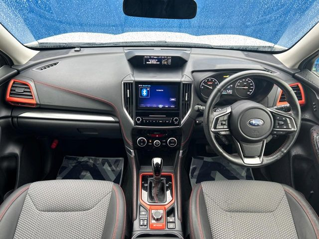 フォレスター2.5 エックスブレイク 4WD
