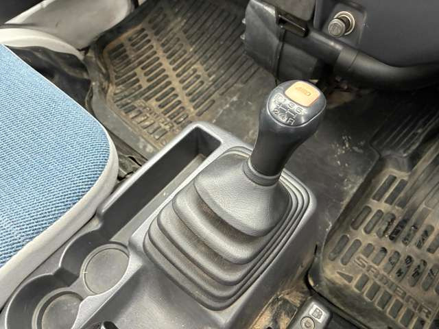 サンバートラックTC スーパーチャージャー 4WD