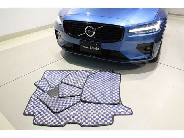V60B5 Rデザイン