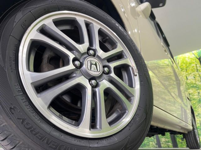 �y����14�C���`�A���~�z�C�[���z�O�ςɃ}�b�`���������A���~�z�C�[���𑕒����Ă���܂��B�e��ЊO�A���~�z�C�[����A�X�^�b�h���X�^�C�����戵�����Ă���܂��B���񂲑��k����������
