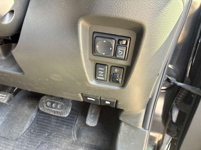 キューブ1.5 15X FOUR インディゴプラスプラズマ 4WD