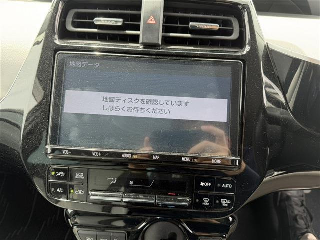プリウス1.8 A プレミアム ツーリングセレクション